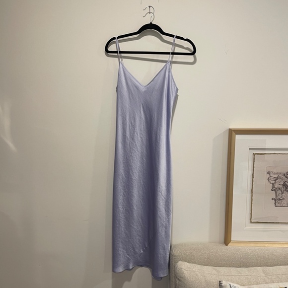 Aritzia Wilfred Only Slip Satin Midi Dress in Pale Violet - Picture 4 of 12